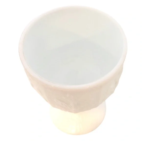 VINTAGE 1975 FTD MILK GLASS GOBLET / PEDESTAL PLANTER OAK LEAF EMBOSSED - Picture 4 of 5